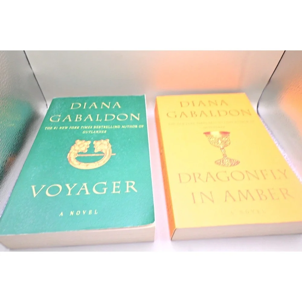 Diana Gabaldon Outlander Book Lot 8 HC PB Dragonfly Voyager Companion Set